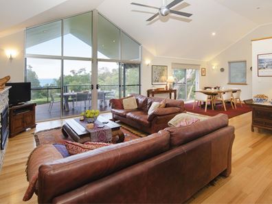 5 Seaview Rise, Eagle Bay WA 6281