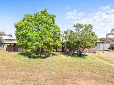 11 Weld Road, Swan View WA 6056