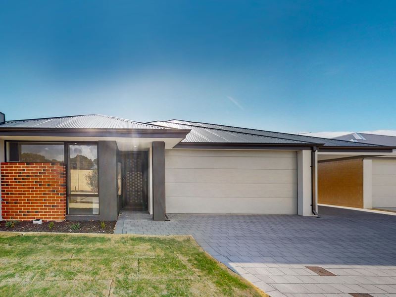 77 Persimmon Crescent, Karnup WA 6176