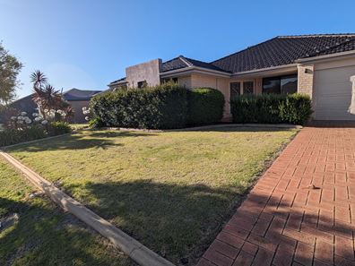 14 Silverpan Way, Byford WA 6122