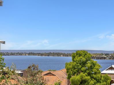 36 Sulman Avenue, Salter Point WA 6152