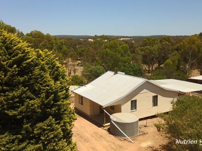 199 Benrua Road, Clackline WA 6564