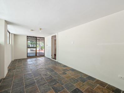 22 Tenterden Way, Gosnells WA 6110