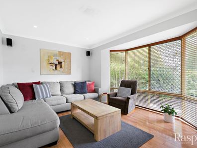 18 Orchard Road, South Lake WA 6164