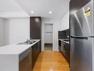 30/2 Rowe Avenue, Rivervale WA 6103