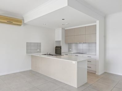 1/14 Waterloo Crescent, East Perth WA 6004