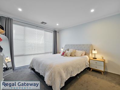 25 Jarrahdene Street, Piara Waters WA 6112