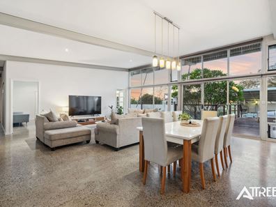 135 Bruns Drive, Darling Downs WA 6122