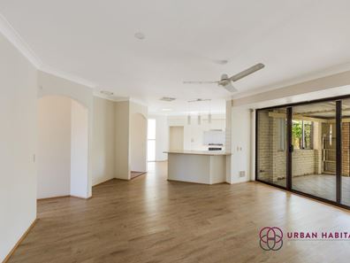 19 Tanson Road, Parmelia WA 6167