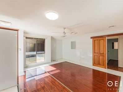 10/311 Wharf Street, Queens Park WA 6107