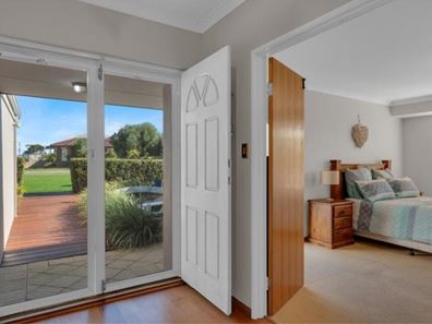36 Yaringa Street, Golden Bay WA 6174