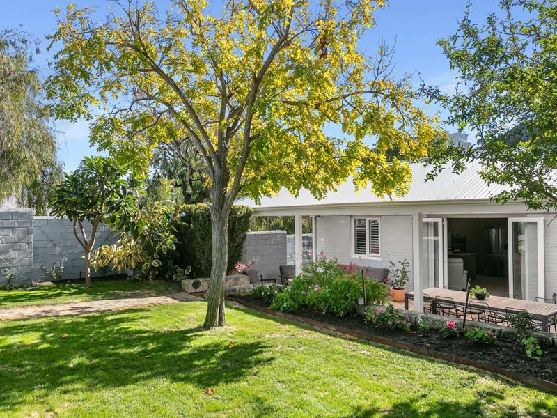 33 Boreham Street, Cottesloe WA 6011