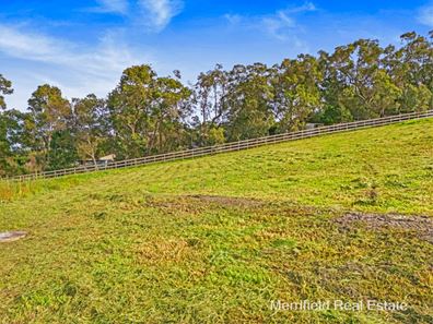 69 Greyhound Circle, Gledhow WA 6330
