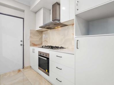 63 Riverside Lane, Seville Grove WA 6112