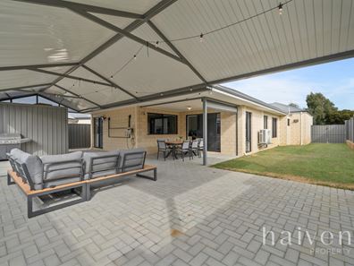 37 Jarrahdene Street, Piara Waters WA 6112