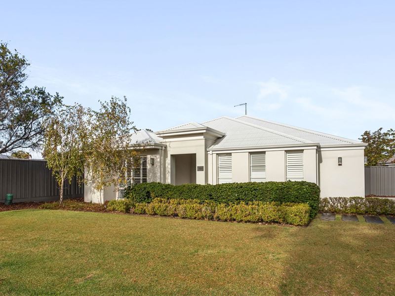 561 Karrinyup Rd, Stirling WA 6021