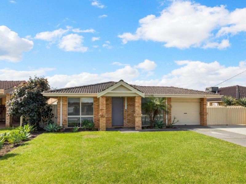 14 Bullfinch Street, Huntingdale WA 6110