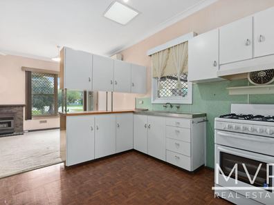 7 Counsel Road, Coolbellup WA 6163