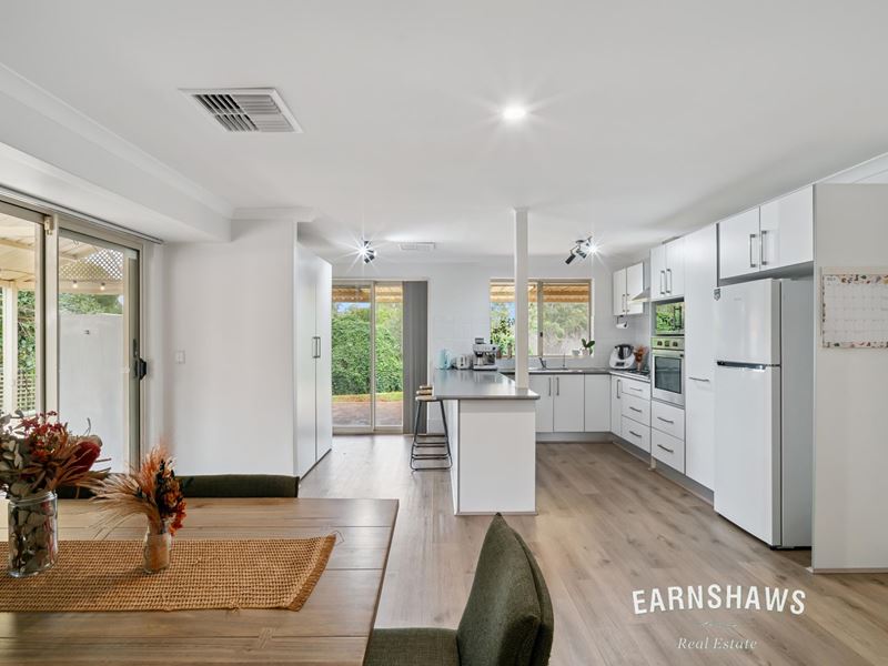 24 Harcourt Place, Bellevue