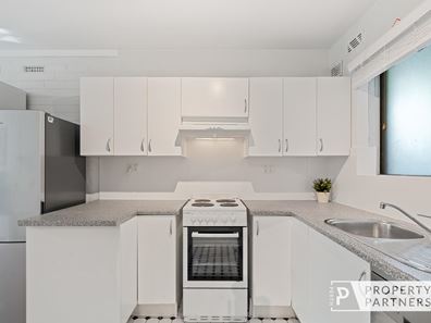 4/109 Weaponess Road, Wembley Downs WA 6019