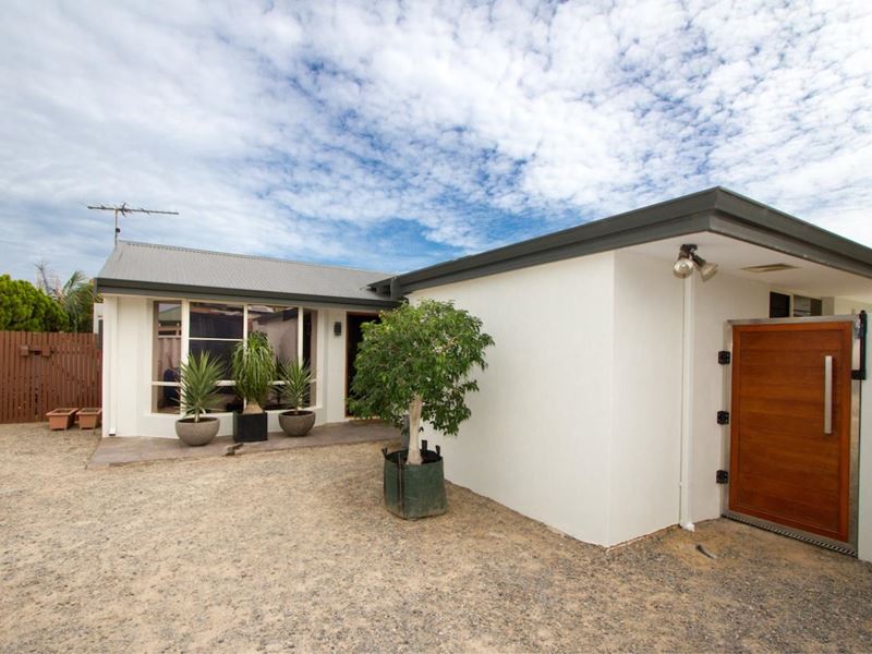 9 Onedin Court, Wandina WA 6530