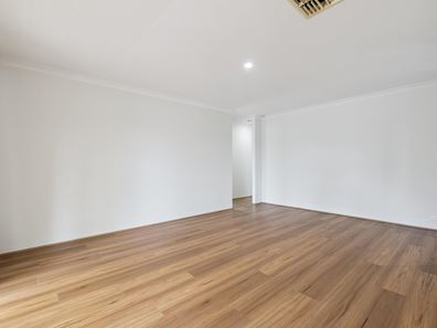 16 Irene Place, Beldon WA 6027