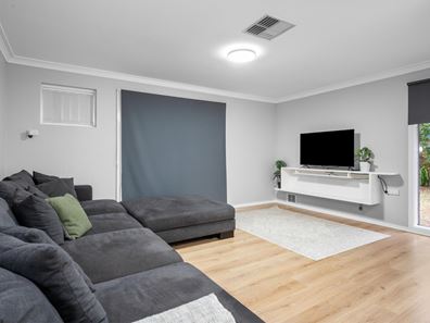 31 O'Connor Way, West Lamington WA 6430