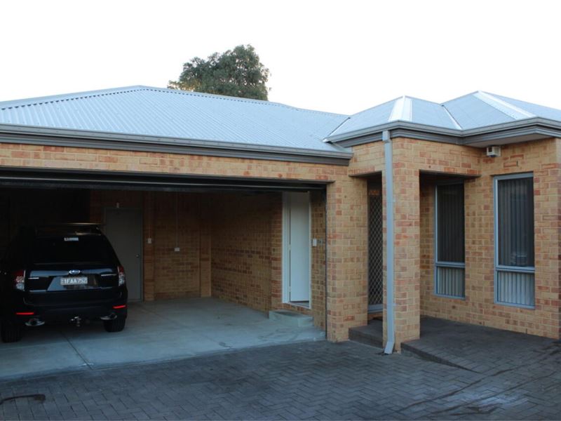 18A Nineham Avenue, Spearwood WA 6163