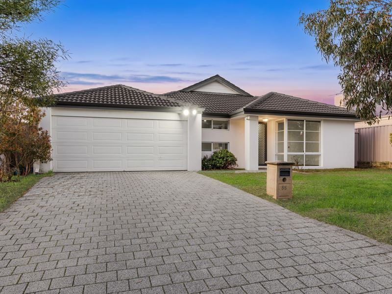 55 Chiltern Avenue, Brookdale WA 6112