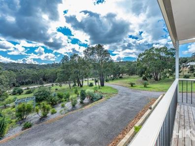 16 Swallow Lane, Chittering WA 6084