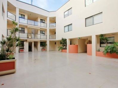 9/121  Hill St, East Perth WA 6004