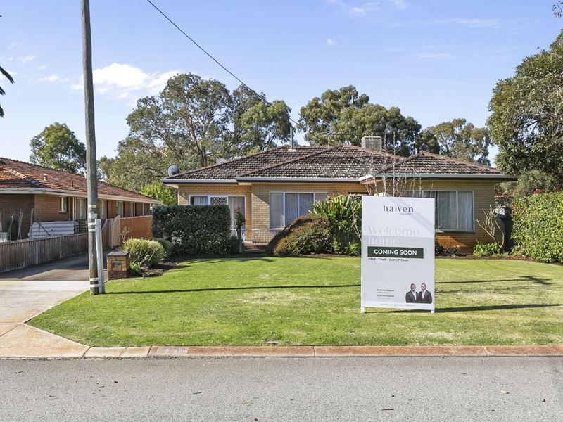 10 Whittle Place, Stirling WA 6021