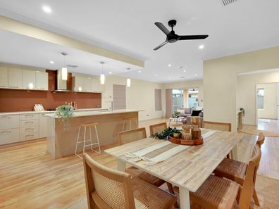 9 Sackler Link, Piara Waters WA 6112
