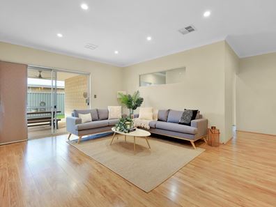 9 Sackler Link, Piara Waters WA 6112