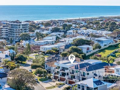 10 May Street, Scarborough WA 6019