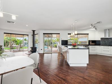 25 Bay Meadow Heights, Connolly WA 6027