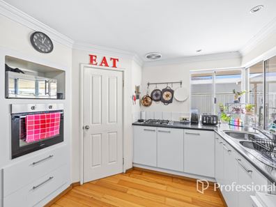 11 Jasmine Way, Glen Iris WA 6230