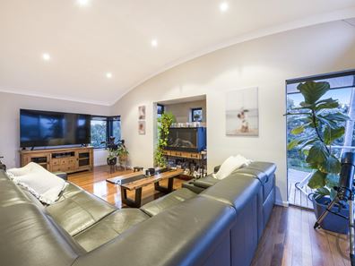 28 Bay View Crescent, Dawesville WA 6211
