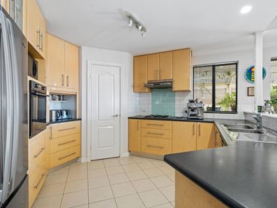 1 The Knoll, Somerville WA 6430