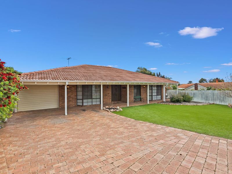 55 Leicester Square, Alexander Heights