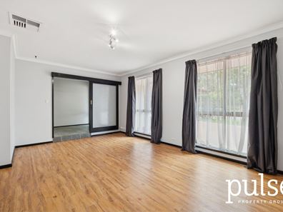 79 Vahland Avenue, Riverton WA 6148