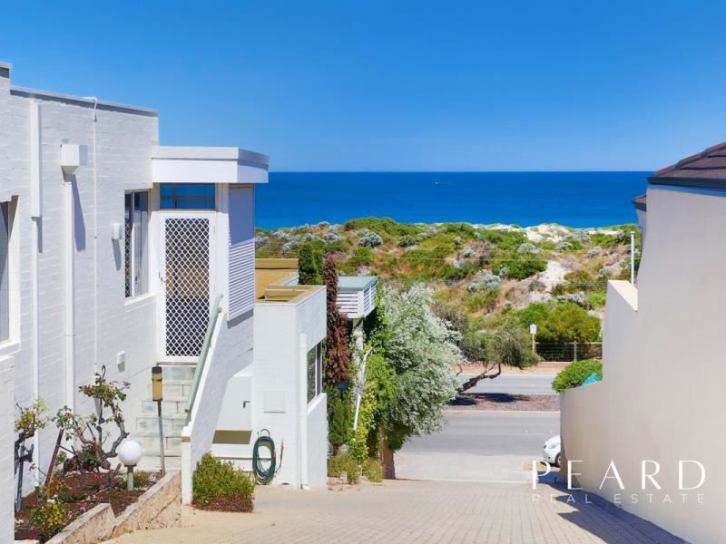 2/346 West Coast Highway, Scarborough