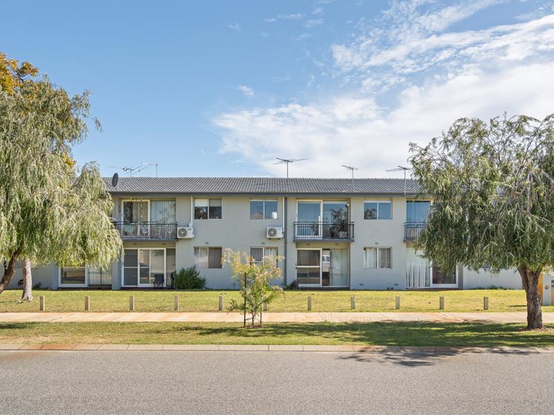 10/45 Saw Avenue, Rockingham WA 6168