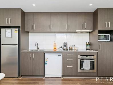 3/2 Flecker Promenade, Aveley WA 6069
