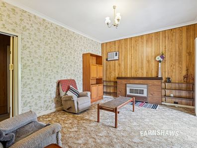 7 Mudalla Way, Koongamia WA 6056