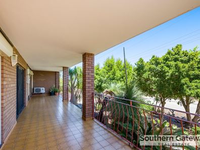 34 Tanson Road, Parmelia WA 6167