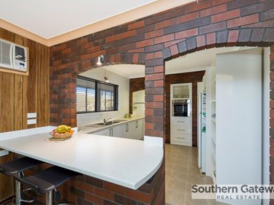 34 Tanson Road, Parmelia WA 6167