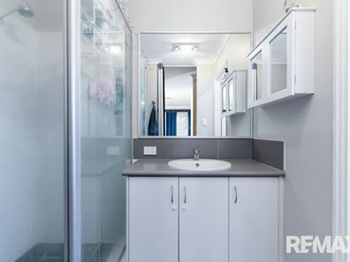10 Elderiana Link, Banksia Grove WA 6031