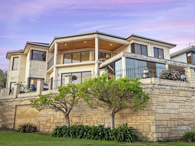 17 Chipperfield Court, Mosman Park WA 6012