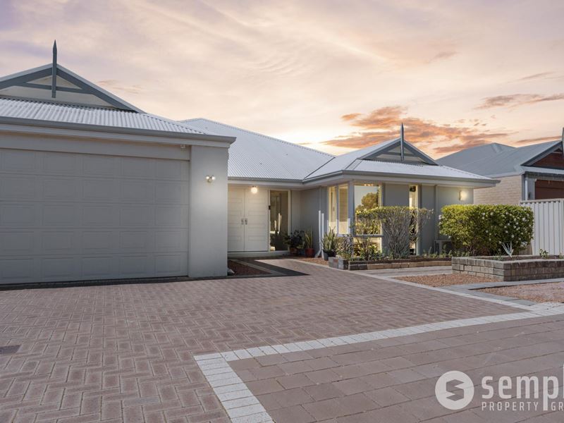 5 Meerup Drive, Success WA 6164